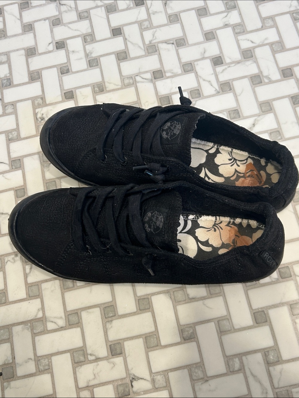 Roxy Women's Black Lace-Up Casual Sneakers with Floral Insole